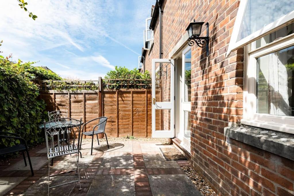 Central Village Cottage, The Corders Moreton-in-Marsh Exterior foto
